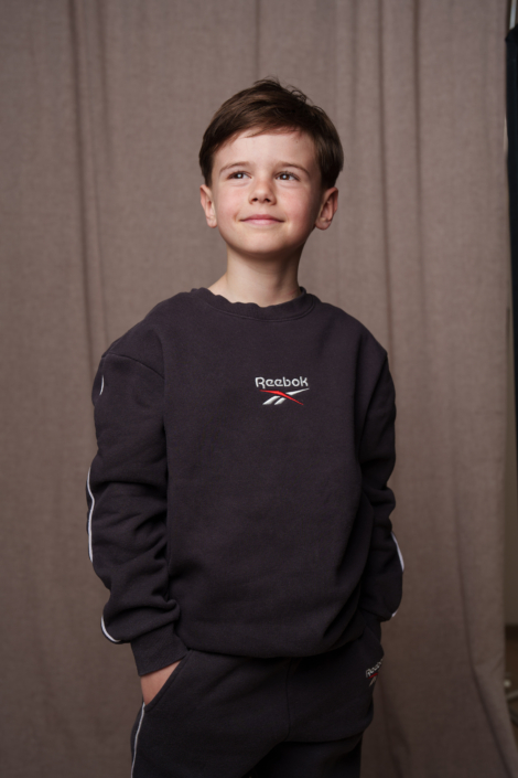 Sedcard Shooting für Kids / Polas – Noel – by Amir Kaljikovic Professionelles Sedcard Shooting für Kinder und Polas für Modelbewerbungen. Authentische Kinderportraits von Noel M – ideal für Agenturen und Castings. Fotograf in Salzburg.