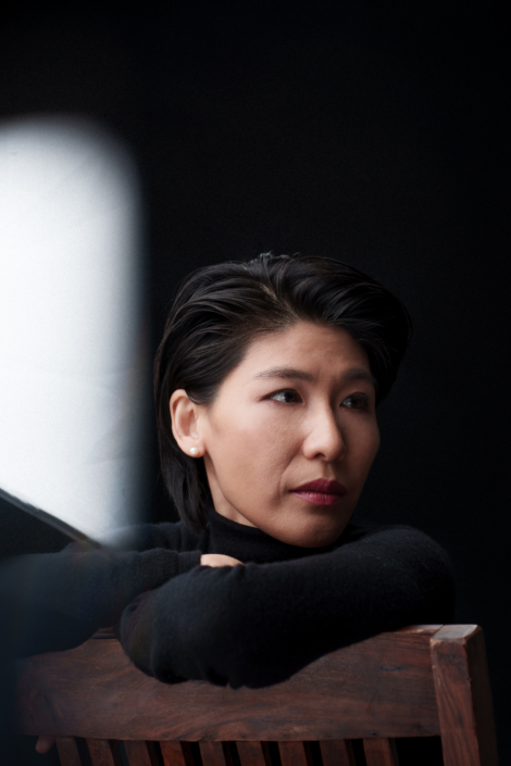 Business Portrait Kelly Wu by AmirKaljikovic Portrait Studio in Salzburg - moderne Portraits für starke Frauen